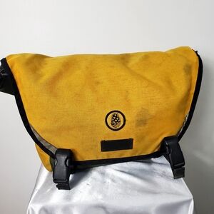 Cocotte Messenger Bag made in Canada